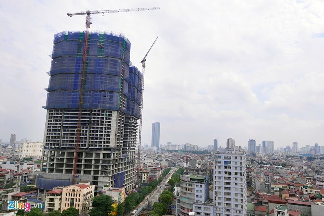 An hoa chet nguoi tu can cau khong lo khap Ha Noi, Sai Gon-Hinh-3